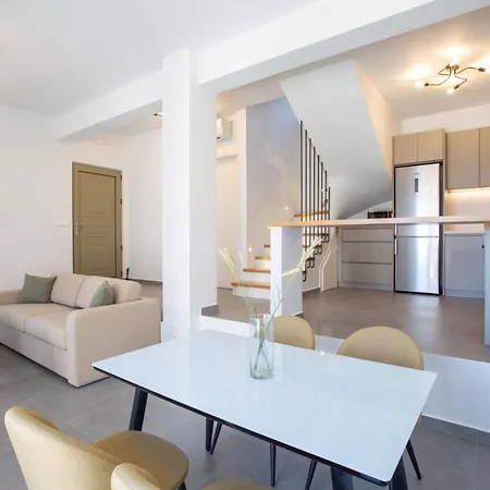 Veramente With Sea View *