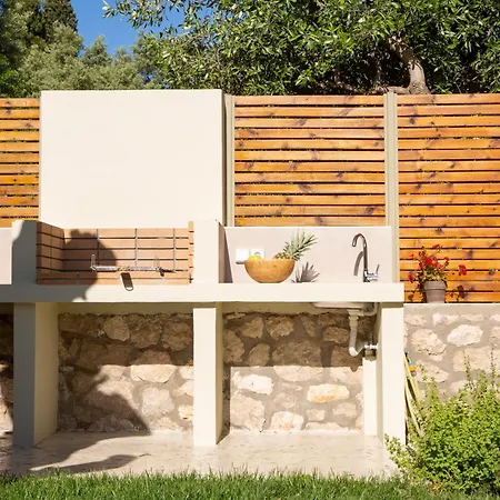 Veramente With Sea View *