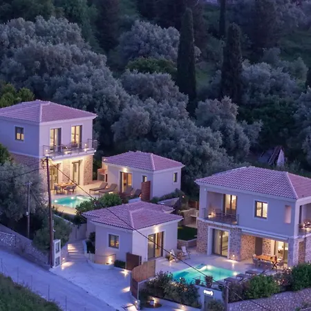Veramente With Sea View Луксозна вила *