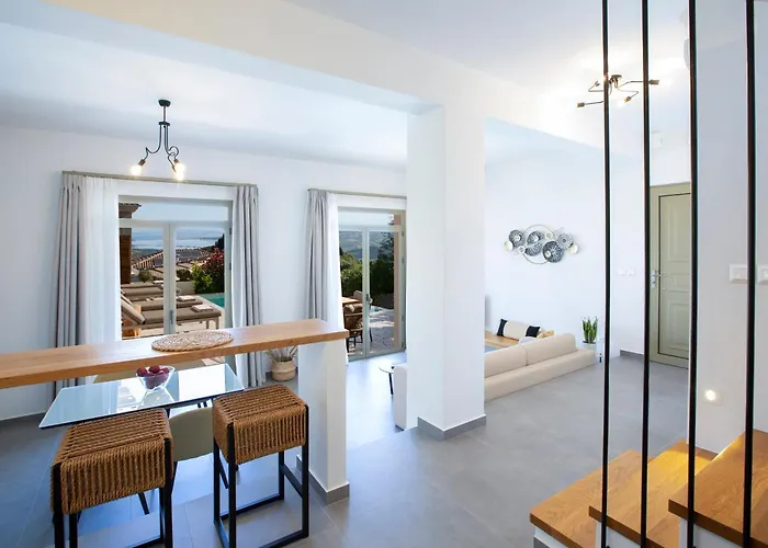 Villa Veramente With Sea View *